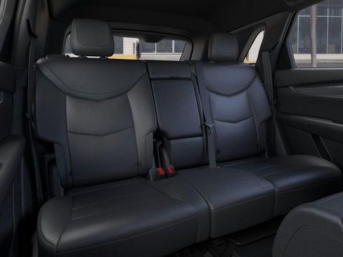 New 2026 Cadillac XT5 Luxury image 17