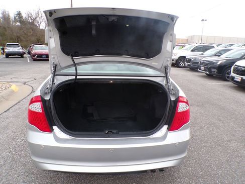 Used 2012 Ford Fusion SE FWD image 8