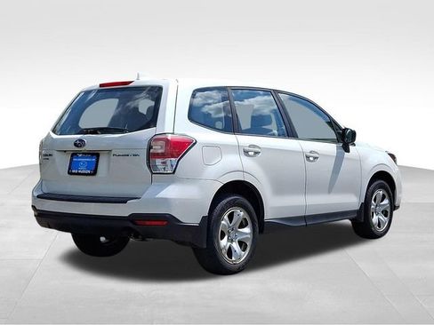 Used 2018 Subaru Forester 2.5i AWD/4WD image 6