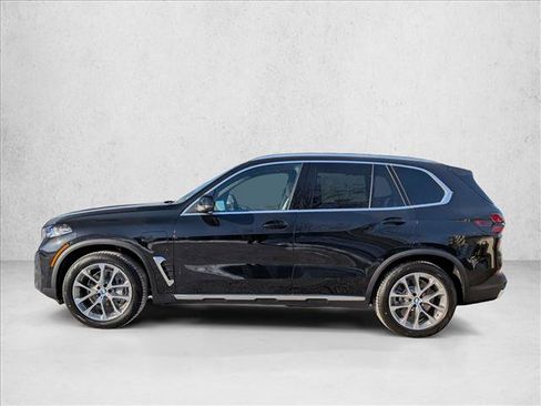 Used 2026 BMW X5 xDrive50e w/ Premium Package AWD/4WD image 5