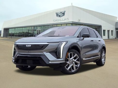 New 2026 Cadillac Optiq Luxury 1 image 1