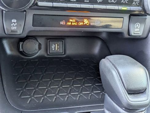 Used 2024 Toyota RAV4 LE image 17