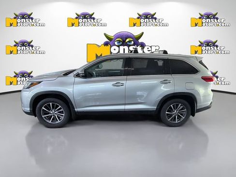 Used 2019 Toyota Highlander AWD V6 image 7