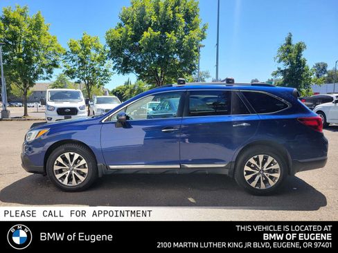 Used 2017 Subaru Outback 3.6R Touring AWD/4WD image 5