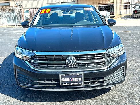 Used 2024 Volkswagen Jetta S image 11