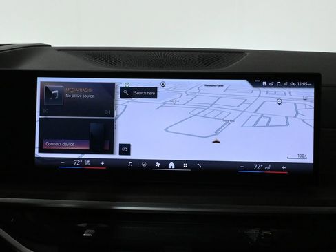 Used 2025 BMW X7 xDrive40i w/ Premium Package image 23