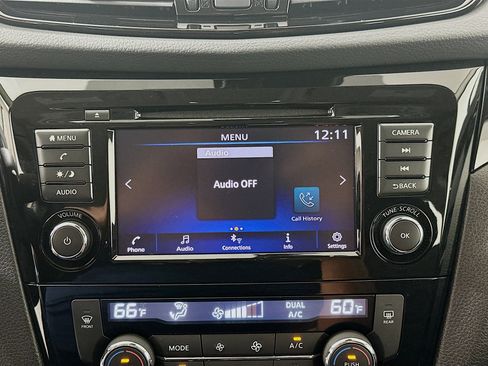 Used 2022 Nissan Rogue Sport SV image 19