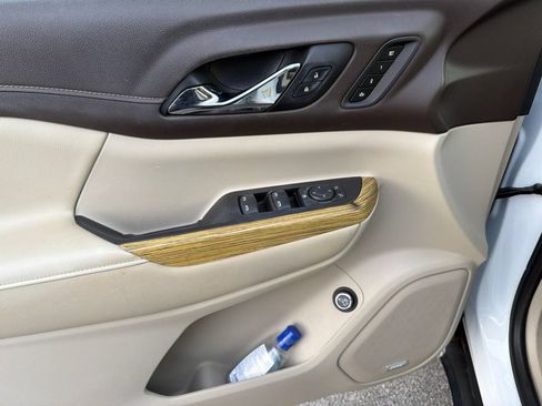 Used 2019 GMC Acadia Denali FWD image 13