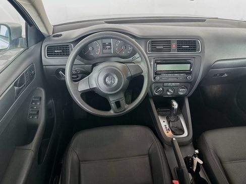 Used 2011 Volkswagen Jetta SE FWD image 23