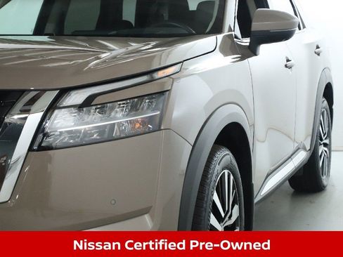 Certified 2024 Nissan Pathfinder Platinum w/ Cargo Package image 7