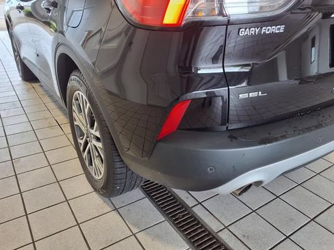 Used 2020 Ford Escape SEL FWD image 21