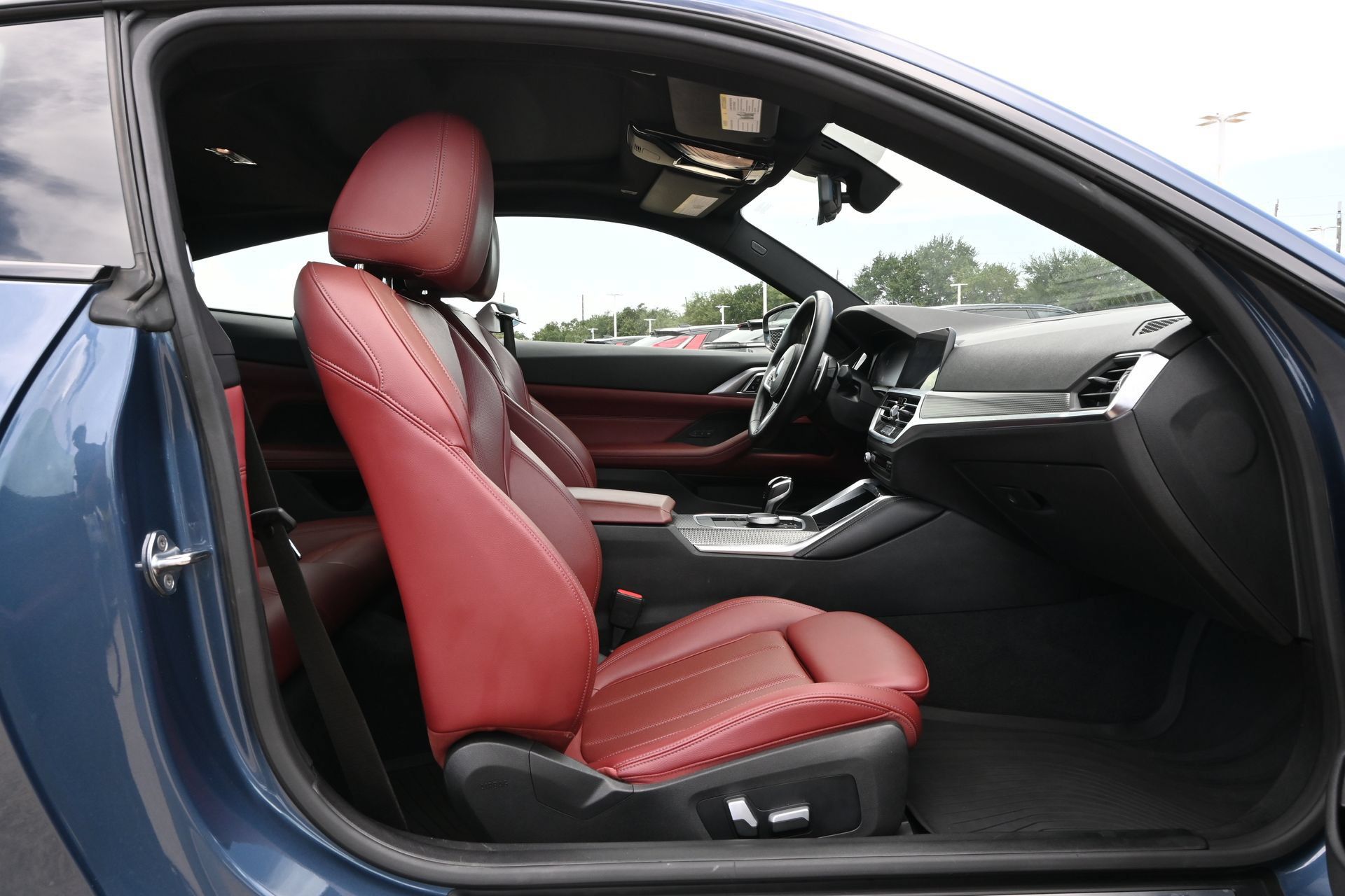 Used 2022 BMW 430i Coupe w/ M Sport Package RWD image 25