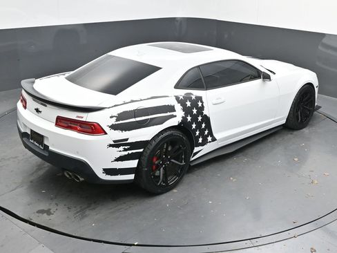 Used 2014 Chevrolet Camaro SS w/ SS Performance Package image 37