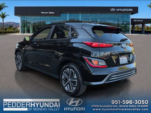 Certified 2023 Hyundai Kona SE w/ Cargo Package FWD image 6