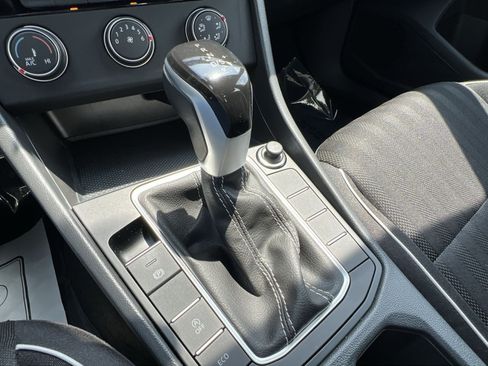 Used 2023 Volkswagen Jetta Sport FWD image 19