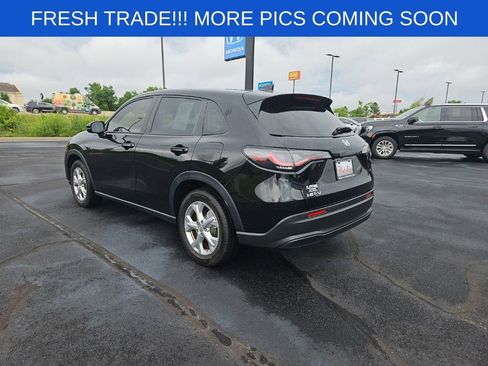 Certified 2025 Honda HR-V LX image 3