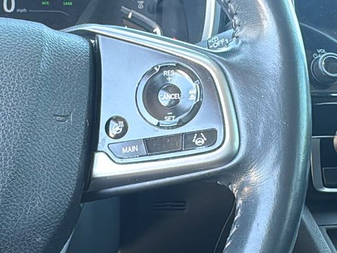 Used 2019 Honda CR-V Touring image 23