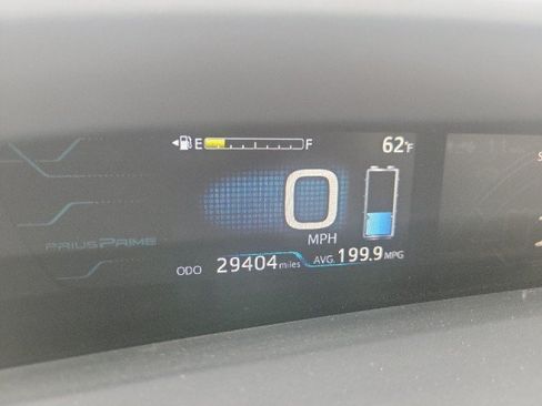 Used 2017 Toyota Prius Prime Premium FWD image 9