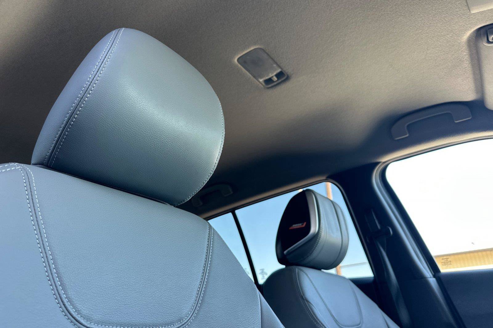 Used 2023 Nissan Kicks SR w/ SR Premium Package FWD image 16