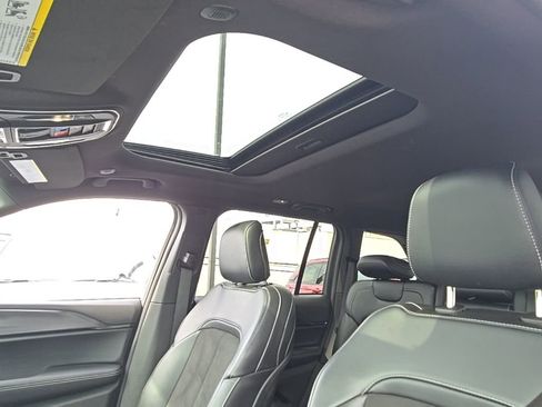 Certified 2025 Jeep Grand Cherokee Altitude image 16