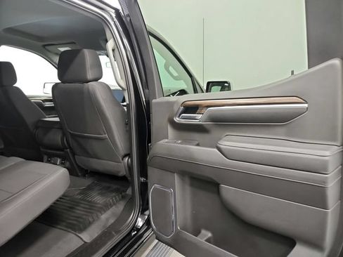 Used 2025 Chevrolet Silverado 1500 LT AWD/4WD image 28