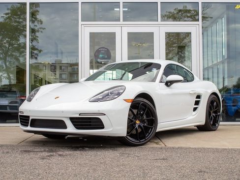 Used 2025 Porsche 718 Cayman w/ Sport Chrono Package image 1