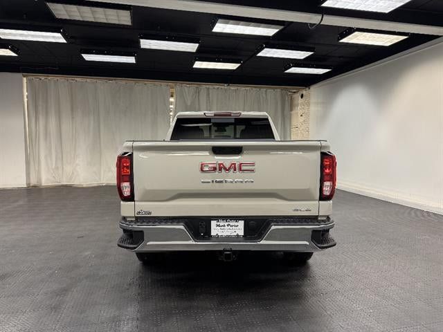 New 2026 GMC Sierra 1500 SLE w/ Preferred Package AWD/4WD image 4