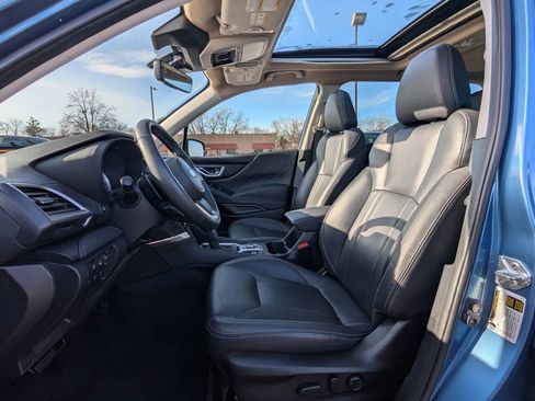 Used 2023 Subaru Forester Touring image 12