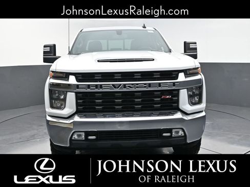 Used 2022 Chevrolet Silverado 2500 LT w/ Convenience Package AWD/4WD image 4