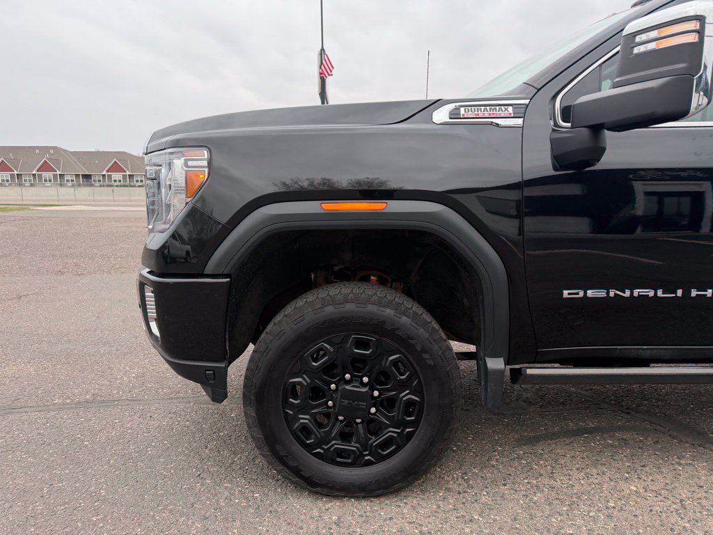 Used 2022 GMC Sierra 2500 Denali w/ Denali Black Diamond Edition AWD/4WD image 10