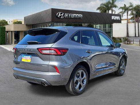 Used 2024 Ford Escape ST-Line AWD/4WD image 3