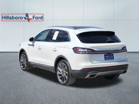 Used 2021 Lincoln Nautilus Reserve w/ Equipment Group 201A image 5