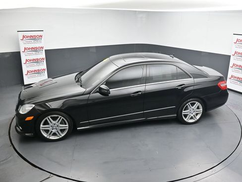 Used 2011 Mercedes-Benz E 350 Sedan image 27