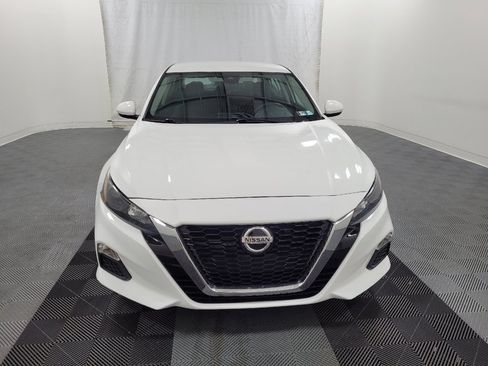 Used 2022 Nissan Altima 2.5 S FWD image 14