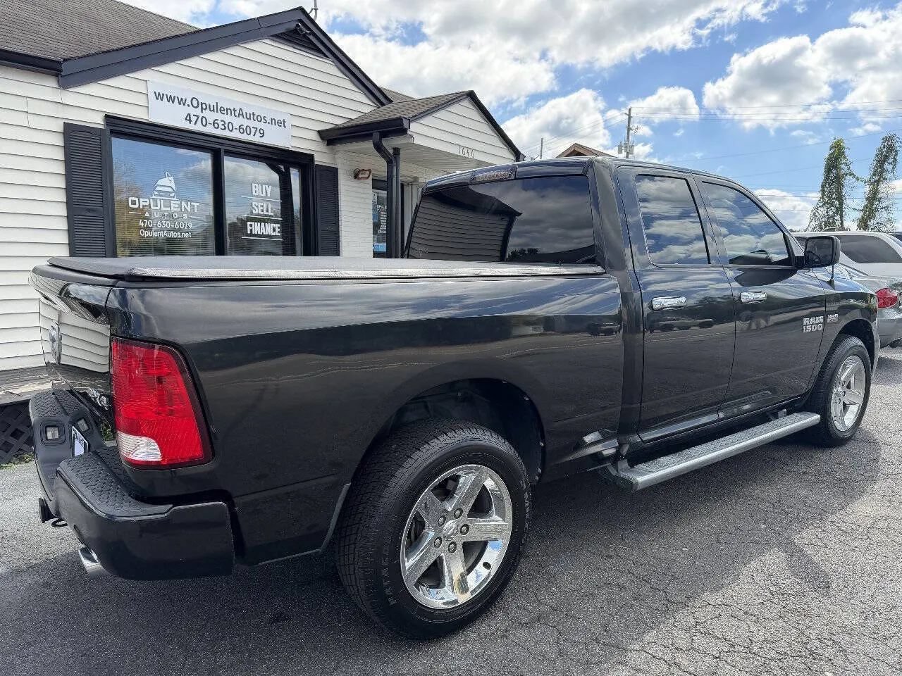 Used 2015 RAM 1500 Express AWD/4WD image 10