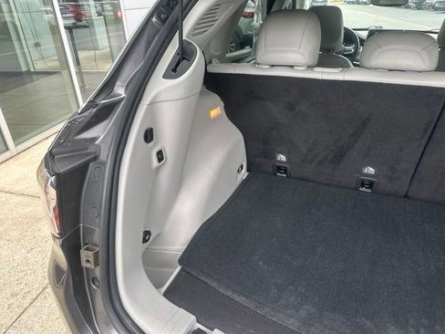 Used 2022 Jeep Compass Latitude w/ Convenience Group FWD image 16