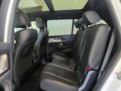 Used 2022 Mercedes-Benz GLS 450 4MATIC image 27