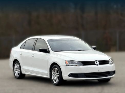Used 2013 Volkswagen Jetta S image 1