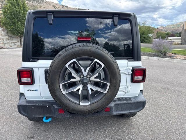 Used 2024 Jeep Wrangler Unlimited AWD/4WD image 7
