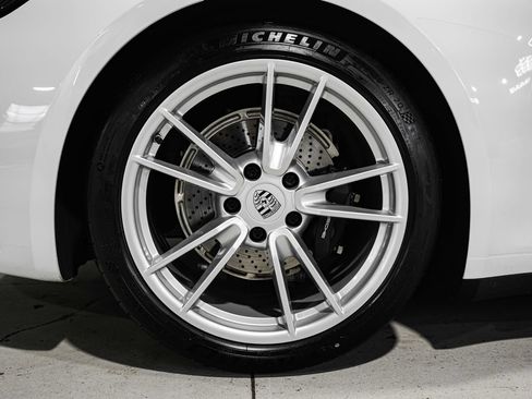 Used 2023 Porsche 911 Carrera w/ Premium Package RWD image 48