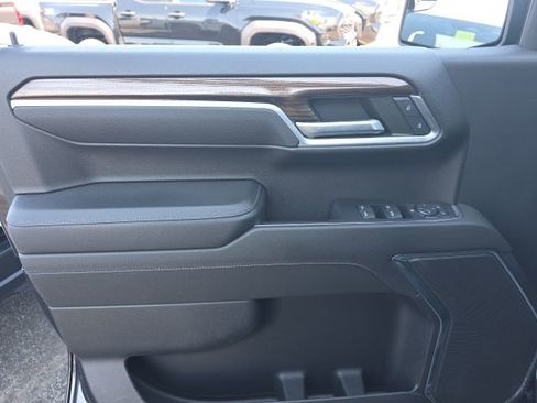 Used 2022 Chevrolet Silverado 1500 LT w/ All Star Edition Plus AWD/4WD image 13