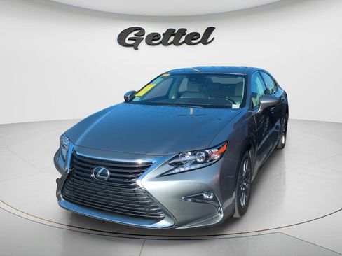 Used 2018 Lexus ES 350 w/ Premier Package FWD image 2