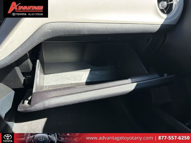 Used 2018 Toyota Corolla LE FWD image 37