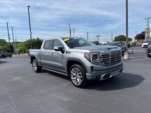 Used 2024 GMC Sierra 1500 Denali w/ Denali Reserve Package AWD/4WD image 1