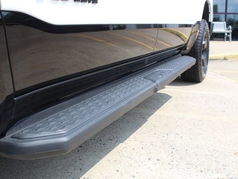 Used 2023 RAM 1500 Big Horn AWD/4WD image 12