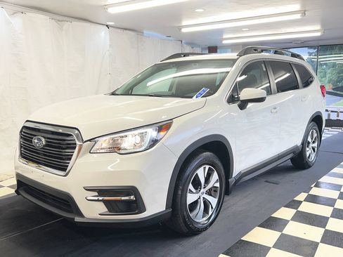 Used 2020 Subaru Ascent Premium w/ Convenience Package AWD/4WD image 4