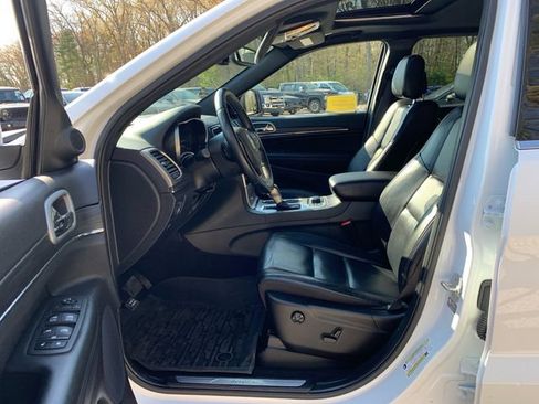 Used 2022 Jeep Grand Cherokee Limited AWD/4WD image 29