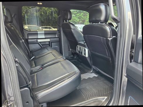 Used 2017 Ford F150 Lariat w/ Equipment Group 502A Luxury AWD/4WD image 32