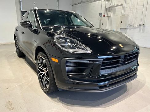 Used 2023 Porsche Macan S AWD/4WD image 8