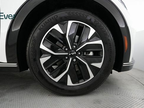Used 2024 Kia EV6 Wind image 18